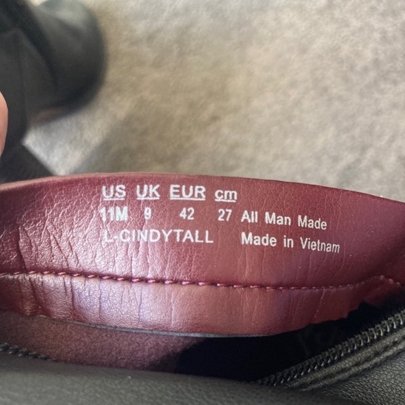 LIKE NEW | Franco Sarto Black Heeled Boots - Picture 12 of 16